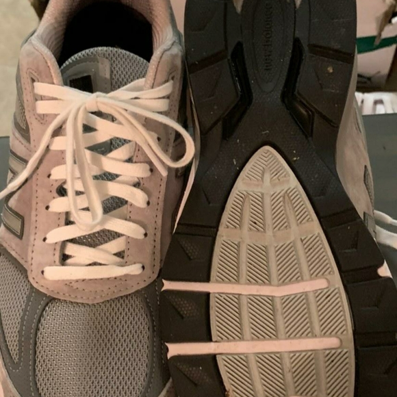 TENNIS SHOES - Picture 16 of 16